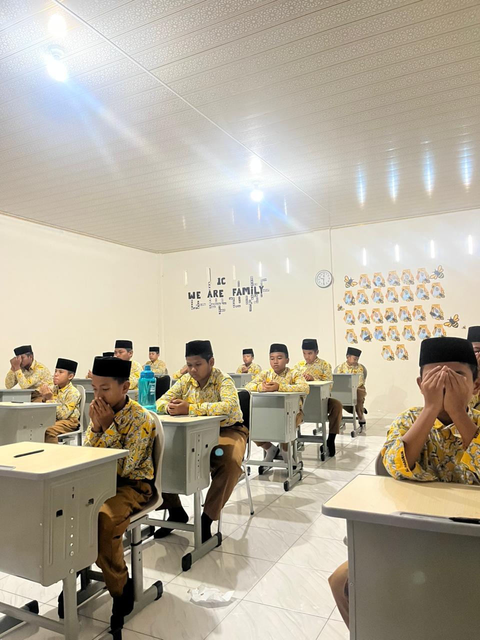 Ruang Kelas AC Pesantren Al-Haramain